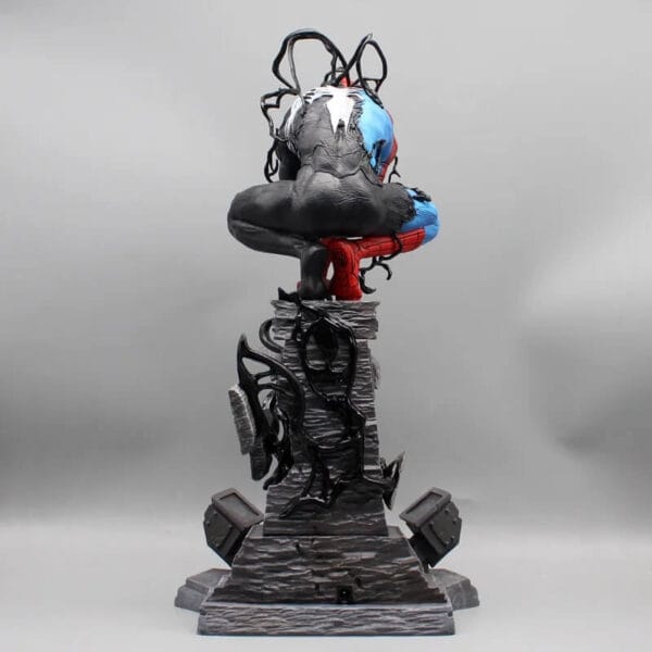 Figurine Venom Marvel dΓ©taillΓ©e collectible